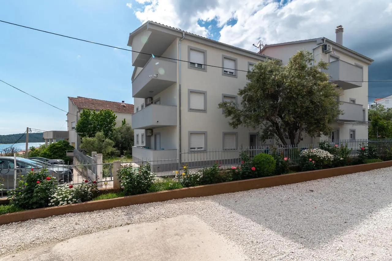 Апартаменты Villa Kuzmanic Трогир